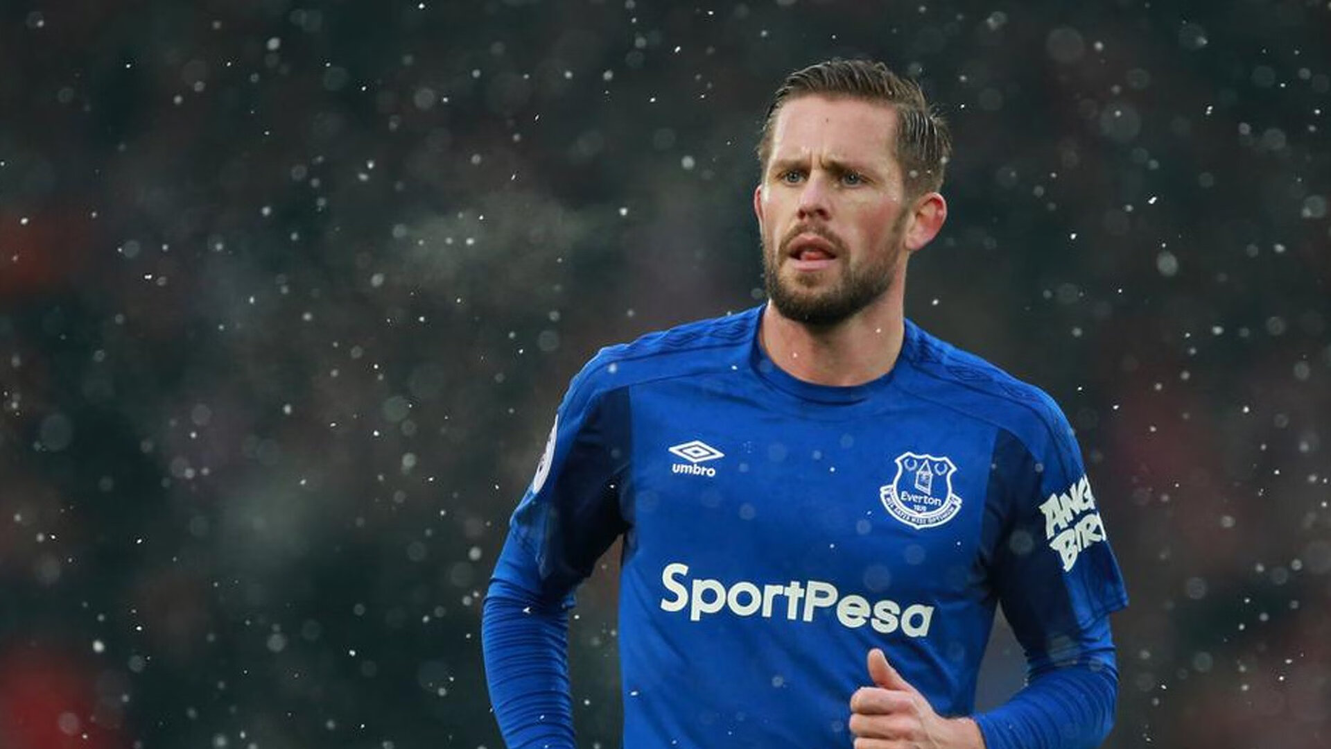 温网2024,阿尔卡拉斯逆转夺冠,斯瓦泰克首度封后创历史